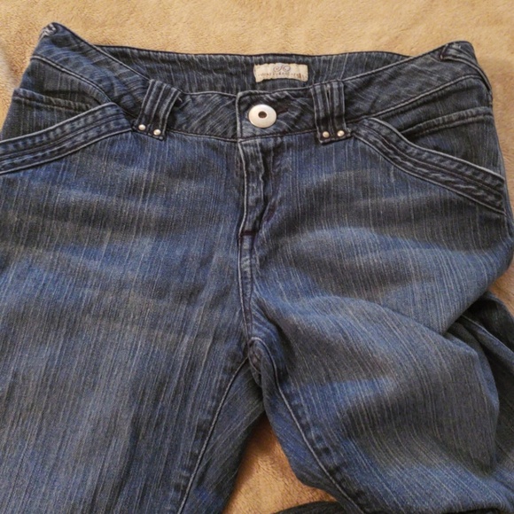 Jeans - Picture 2 of 3